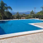Вилла Luxe Livadia, 10 Personen