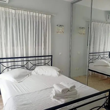 Luxe Livadia, 10 Personen * Kandia