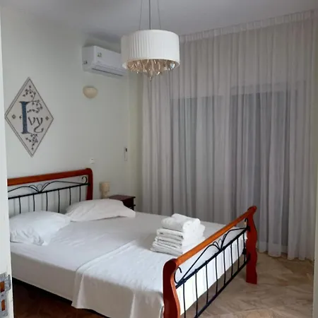 Luxe Livadia, 10 Personen *