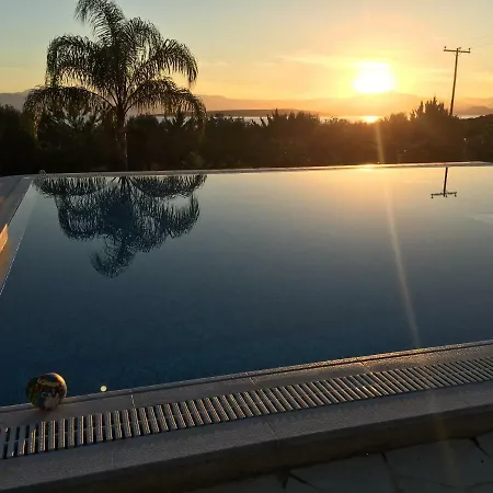 Luxe Livadia, 10 Personen Villa Kandia