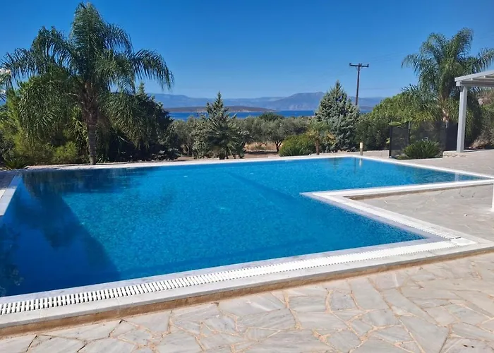 Vila Luxe Livadia, 10 Personen
