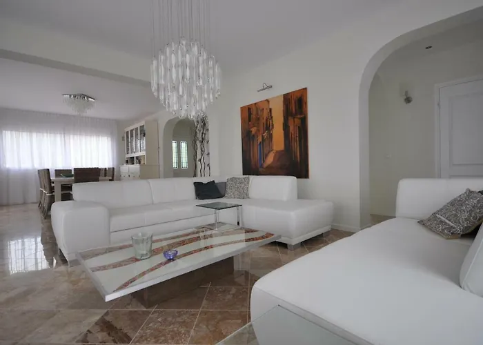 Luxe Livadia, 10 Personen